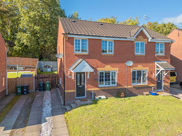 3 Bedroom Semi-Detached House For Sale In Ellerdene Close, Headless Cross, Redditch, B98