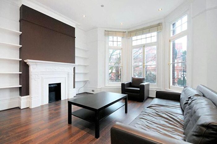 2 Bedroom Apartment To Rent In Finchley Road, Hampstead, London, NW3