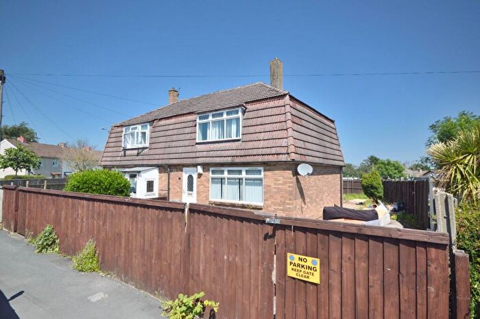 3 Bedroom Semi Detached House For Sale In Wroughton Drive, Bristol, BS13