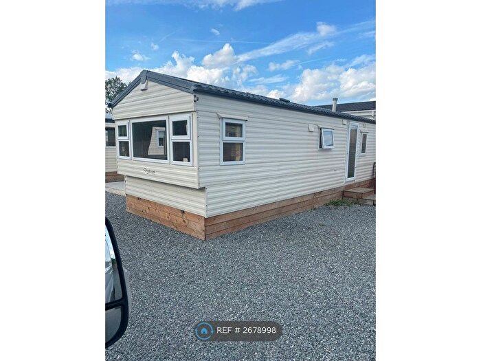 2 Bedroom Park Home To Rent In Weeping Willows, Cranley, GU6