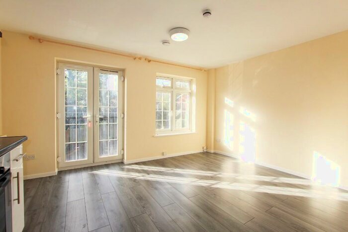 Studio To Rent In Tanworth Close, Northwood, Middlesex, HA6