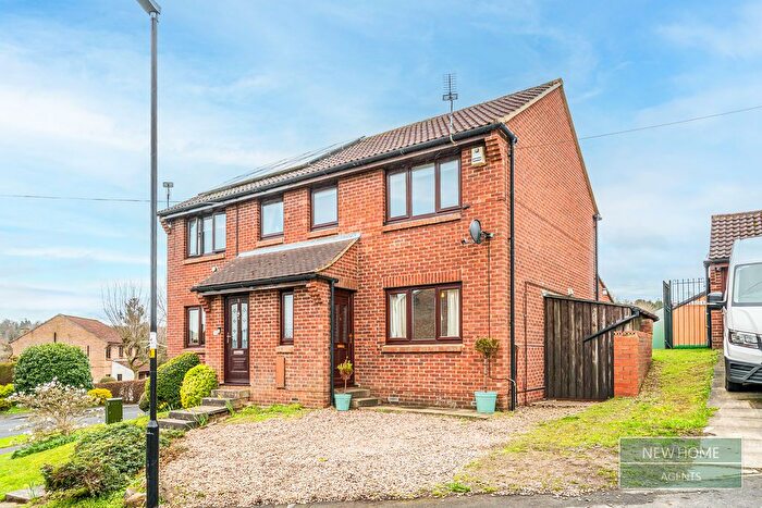 3 Bedroom Semi Detached House For Sale In Eavestone Grove, Harrogate, HG3