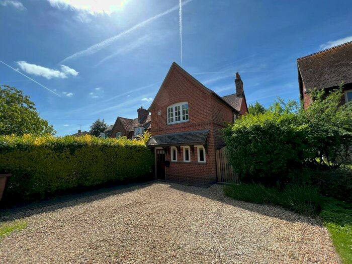 3 Bedroom Semi-Detached House To Rent In Rosemary Cottages, Burcot, Abingdon, OX14