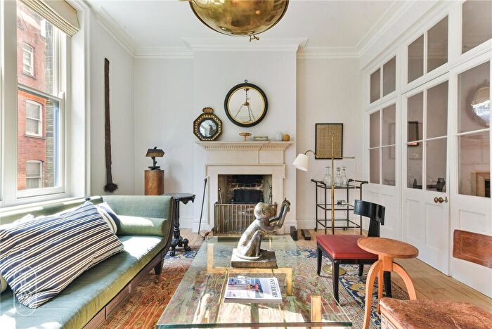 3 Bedroom Terraced House To Rent In Hanbury Street, London, E1