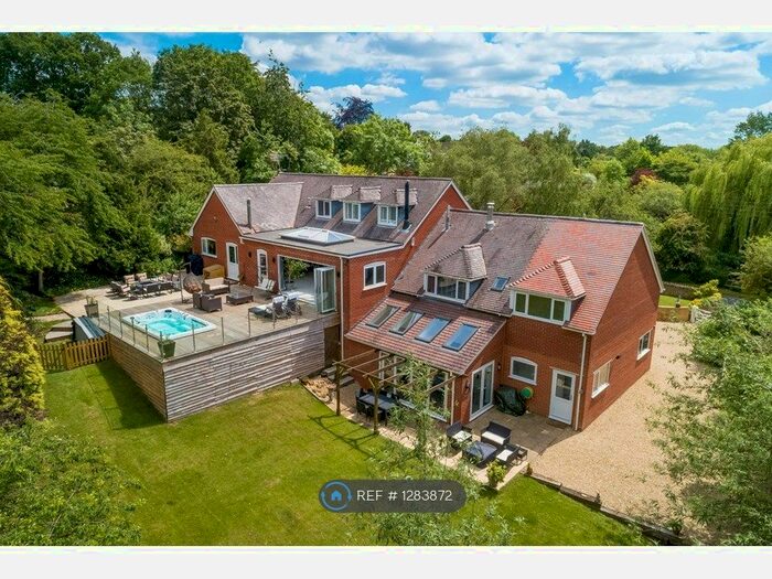 8 Bedroom Detached House To Rent In Main Street, Cropthorne, Pershore WR10