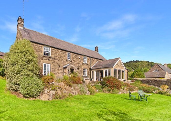 3 Bedroom Detached House For Sale In Chesterfield Road, Two Dales, DE4
