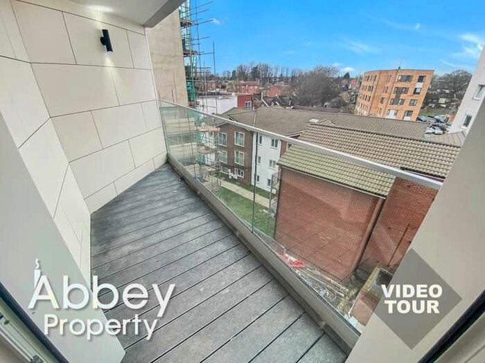 2 Bedroom Flat To Rent In Midland Apartments, Midland Road | Luton Train Station | LU2