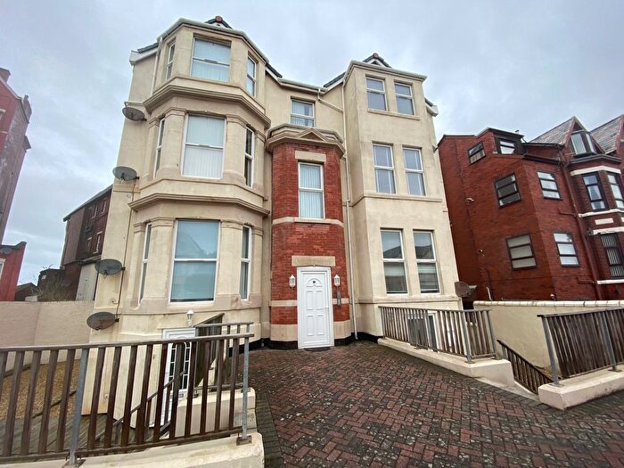 2 Bedroom Flat To Rent In Knowsley Road, Southport, PR9
