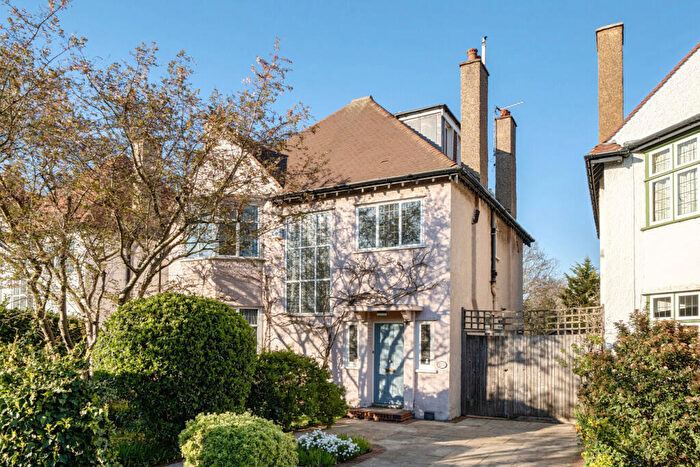 6 Bedroom Detached House For Sale In Burbage Road, Herne Hill, London, SE24