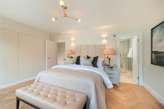 2 Bedroom Flat To Rent In Clifton Place, London W2