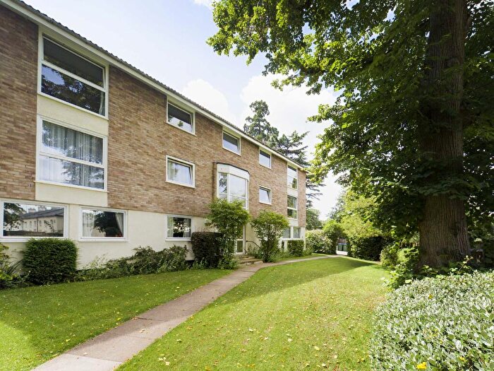 2 Bedroom Apartment To Rent In The Park, Cheltenham, Gloucestershire, GL50