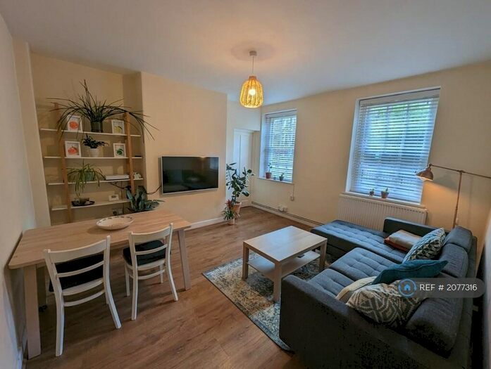 2 Bedroom Flat To Rent In Frampton House, London, NW8