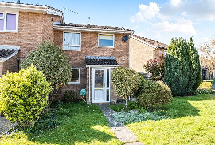 3 Bedroom End Terrace House For Sale In Oakhill Avenue, Bitton, Bristol, Gloucestershire, BS30