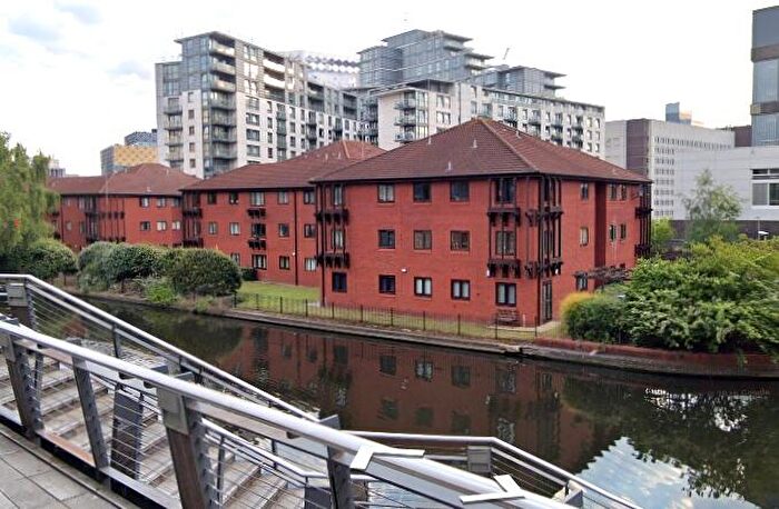 2 Bedroom Flat To Rent In Bridge Street, Birmingham, West Midlands, B1