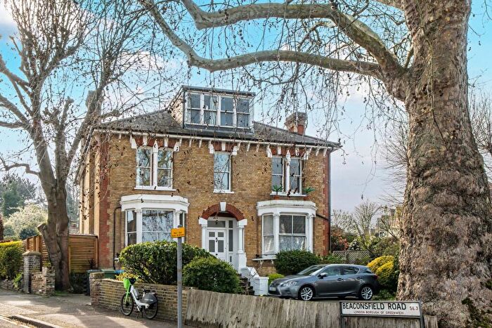 2 Bedroom Apartment For Sale In Beaconsfield Road, London, SE3