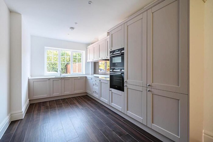 4 Bedroom Terraced House To Rent In Vansittart Road, Windsor, SL4