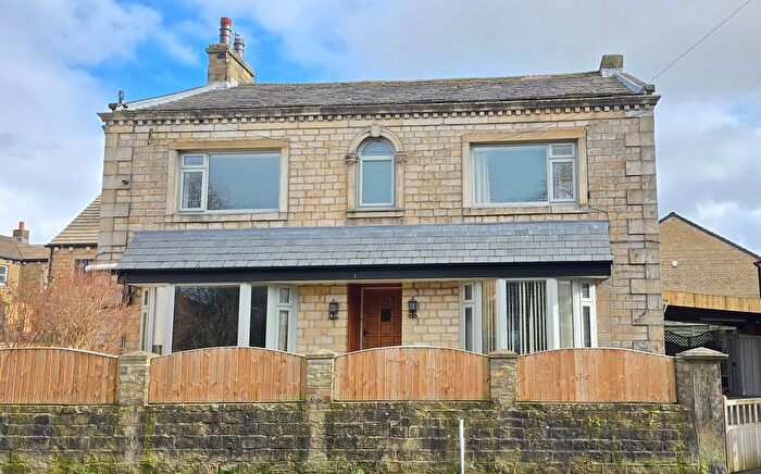 5 Bedroom Detached House To Rent In St. Johns House, St. Johns Street, Silsden, Keighley, BD20