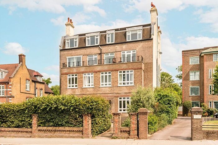 1 Bedroom Flat To Rent In Streatham Common North, Streatham, SW16