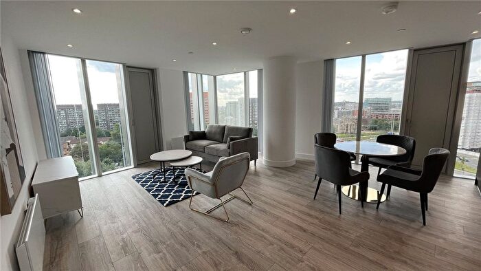 2 Bedroom Flat To Rent In Blade Tower, Silvercroft Street, Manchester, M15