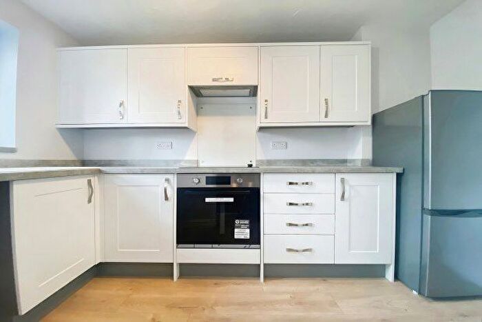 2 Bedroom Property To Rent In Duxford, Cambridge, CB22