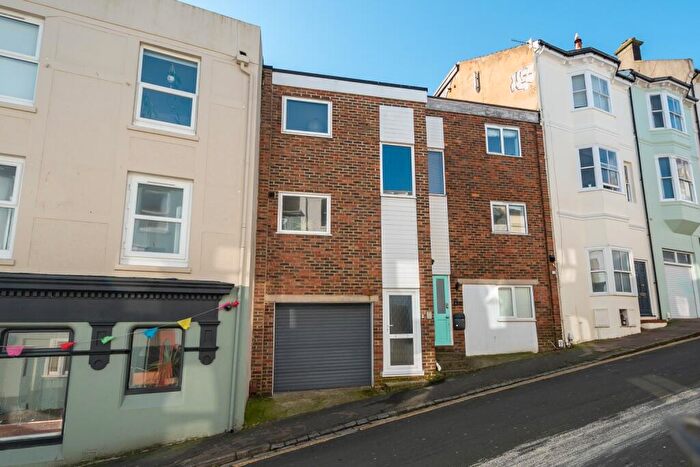 2 Bedroom Terraced House For Sale In Guildford Road, West Hill, Brighton, BN1