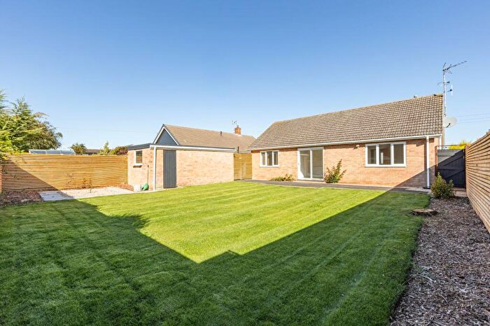 3 Bedroom Detached Bungalow For Sale In Chain Free In Swaffham, PE37