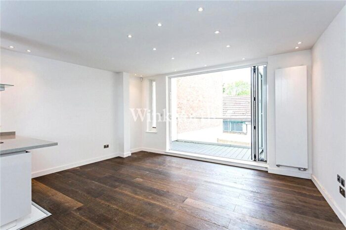 1 Bedroom Apartment To Rent In Finchley Road, London, NW2