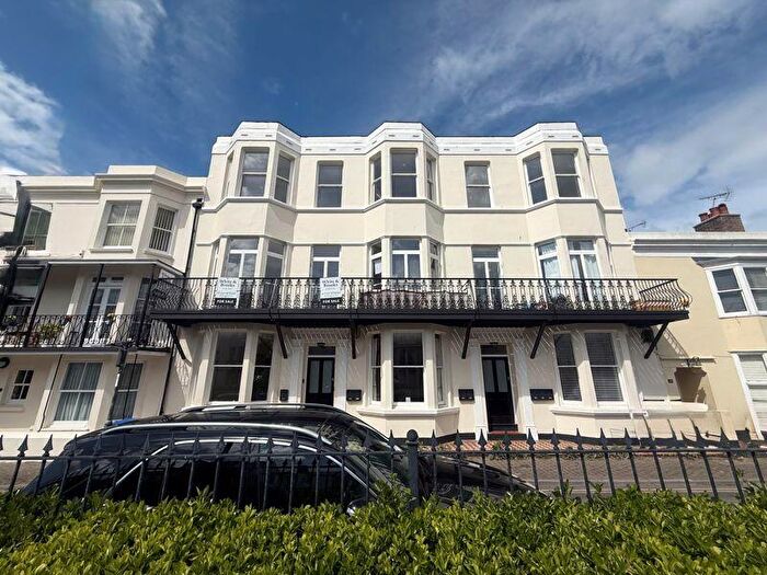 3 Bedroom Flat To Rent In The Steyne, Bognor Regis, PO21
