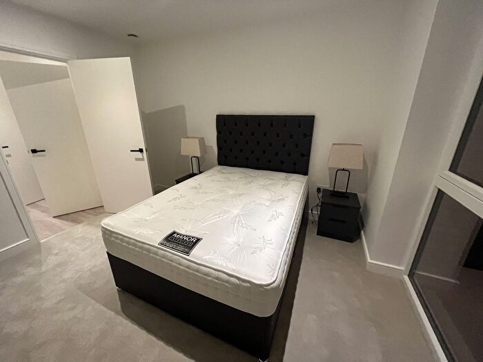 3 Bedroom Flat To Rent In Beresford Avenue, Wembley, HA0