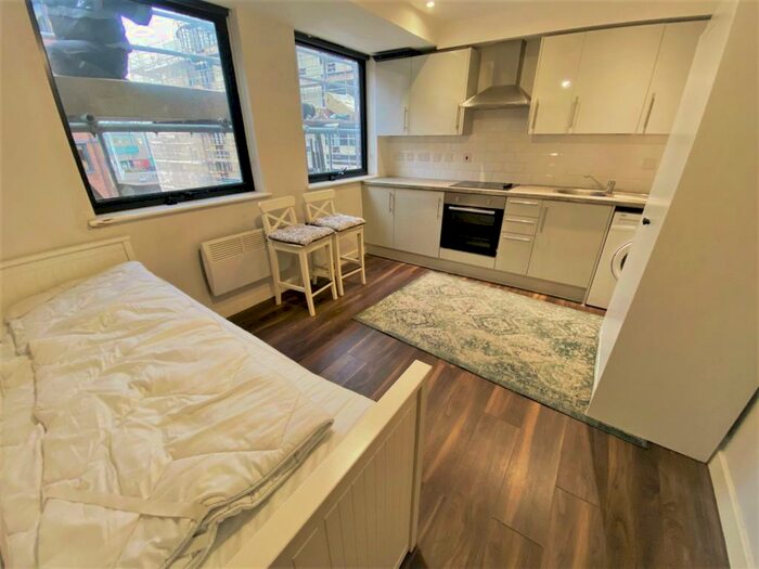 Studio To Rent In Junction Road, Harrow, HA1