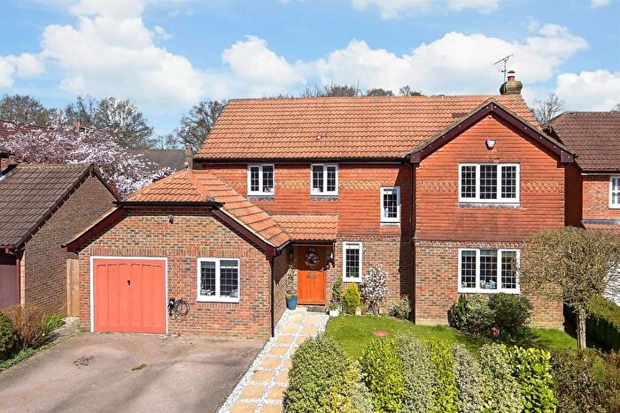 4 Bedroom Detached House For Sale In Saxon Road, Worth, Crawley, West Sussex, RH10