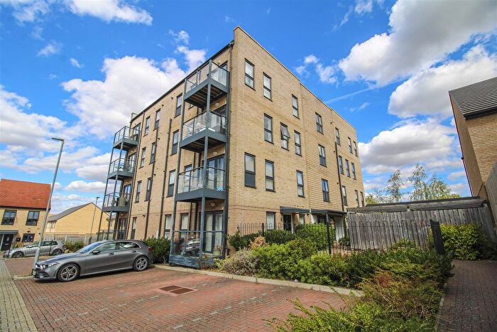 1 Bedroom Flat To Rent In Iceni Square, Harlow, CM18