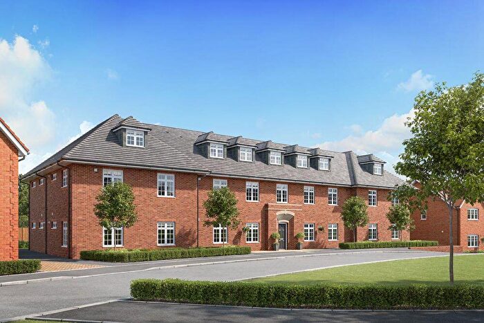 2 Bedroom Apartment For Sale In Chawton Park Road, Alton, Hampshire, GU34