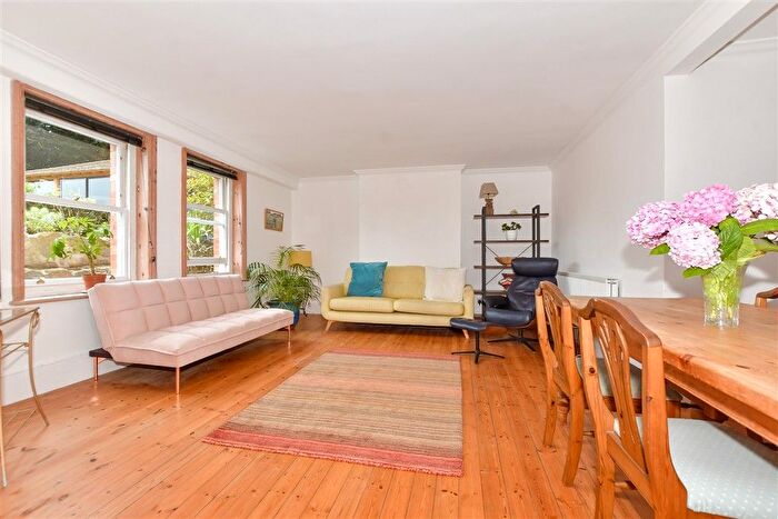 2 Bedroom Flat For Sale In Sandgate Road, Folkestone, Kent, CT20