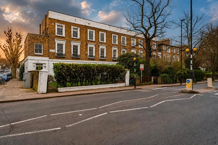 1 Bedroom Flat For Sale In Caledonian Road, Islington, London, N1
