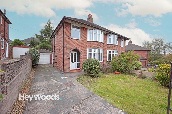 3 Bedroom Semi Detached House For Sale In Heaton Terrace, Porthill Newcastle-Under-Lyme, Staffordshire, ST5