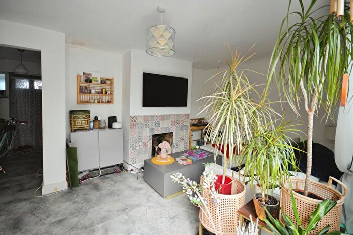 3 Bedroom Terraced House For Sale In Briardale, Stevenage, SG1