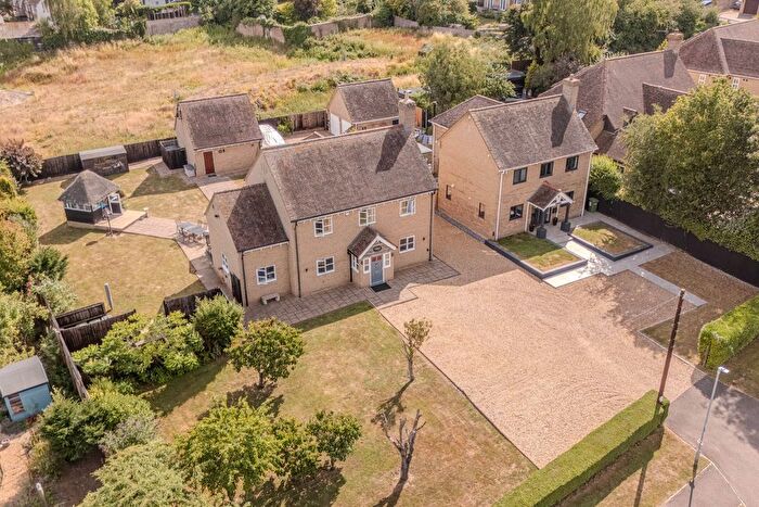5 Bedroom Detached House For Sale In Thrapston Road, Ellington, PE28