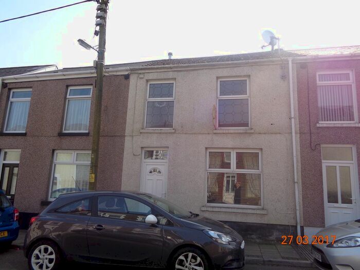 3 Bedroom Terraced House To Rent In Maiden Street, Maesteg, Bridgend., CF34