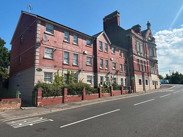 1 Bedroom Flat For Sale In Dock View Road, Barry, CF63
