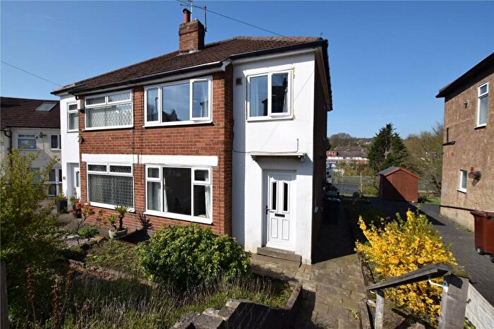 3 Bedroom Semi Detached House For Sale In Woodhill Crescent, Leeds, West Yorkshire, LS16