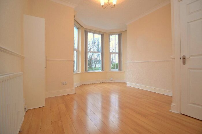 1 Bedroom Flat To Rent In Harrogate Road, Moortown, Leeds, LS17