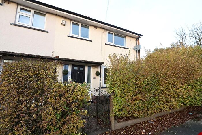 3 Bedroom Semi-Detached House To Rent In Meadowside Avenue, Walkden, M28