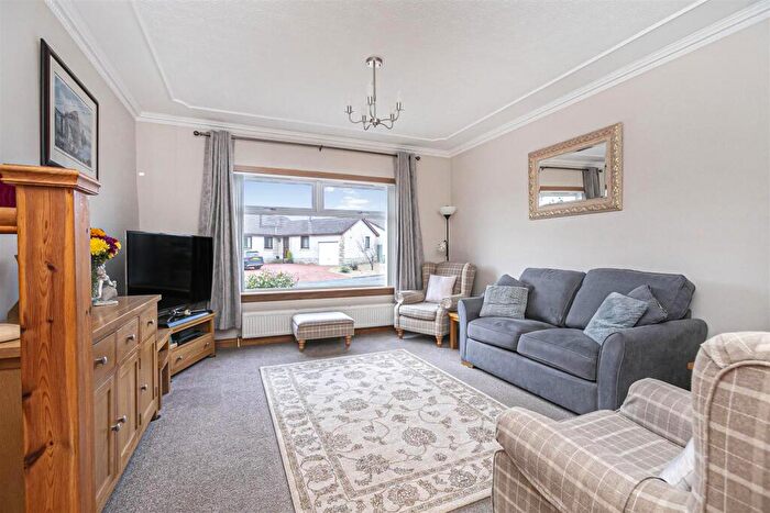 2 Bedroom Detached Bungalow For Sale In Queen Margaret Fauld, Dunfermline, KY12
