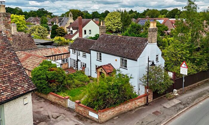 3 Bedroom Detached House For Sale In Carters Yard, High Street, Kimbolton, Huntingdon, PE28