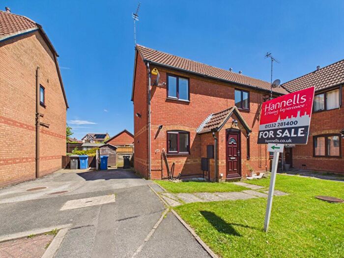 2 Bedroom End Of Terrace House For Sale In Ivybridge Close, Oakwood, DE21