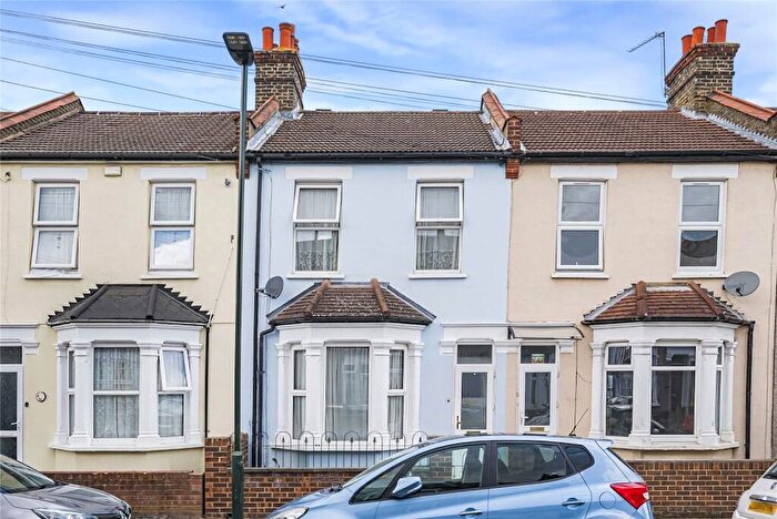 2 Bedroom Terraced House For Sale In Lewis Road, Welling, Kent, DA16