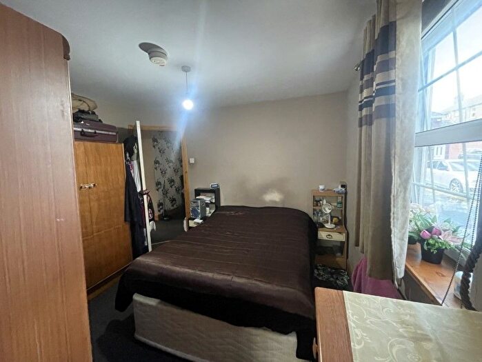 2 Bedroom Flat For Sale In Bermondsey Place East, Great Yarmouth, Norfolk, NR30