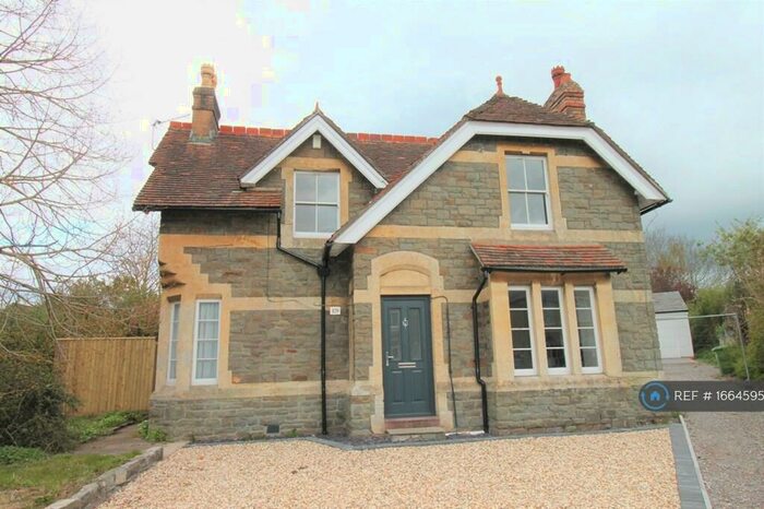 3 Bedroom Detached House To Rent In Memorial Road, Bristol, BS15