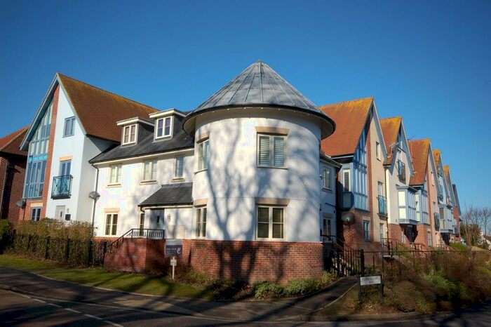 2 Bedroom Apartment To Rent In Lower Buckland Road, Lymington, Hampshire, SO41